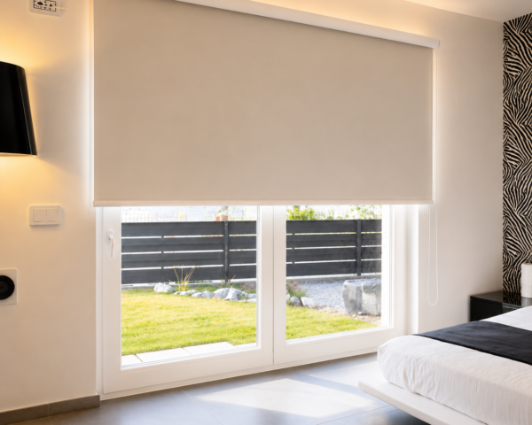 Cortina Roller blackout para Dormitorio 2.35 de ancho x 2.27 de alto